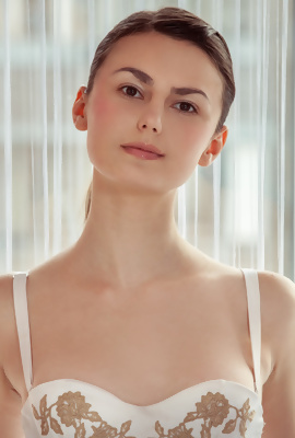 Sessil with small titties posing
