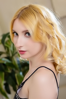 >Minnie Lighter Squeezing Her Gorgeous Breasts Sensuously