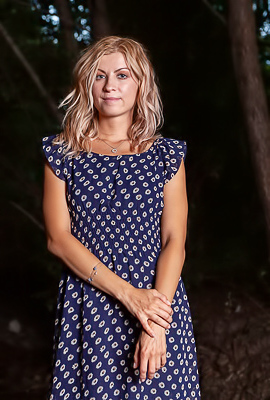 Claire Shelty Enjoys Pleasure Of Her Alfresco Orgasms