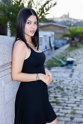 Gia Rosse Strips And Plays With Pussy