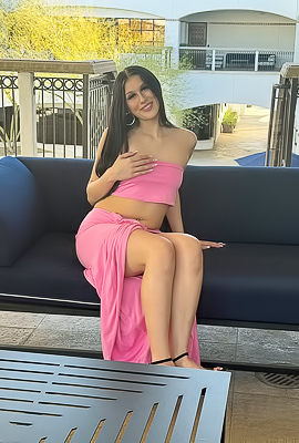 Horny Public Pussy Bri