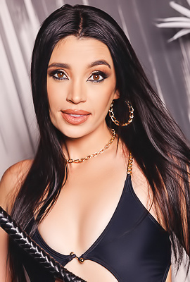 Harley Melts Fully Naked With Gorgeous Pussy