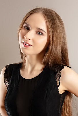 >Sasha Quinn Spreading Her Slender Thighs Wide And Flaunting Her Perky Breasts Playfully