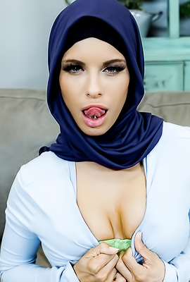 >Jesse Ponys Sweaty Feast With A Hijabi Stranger